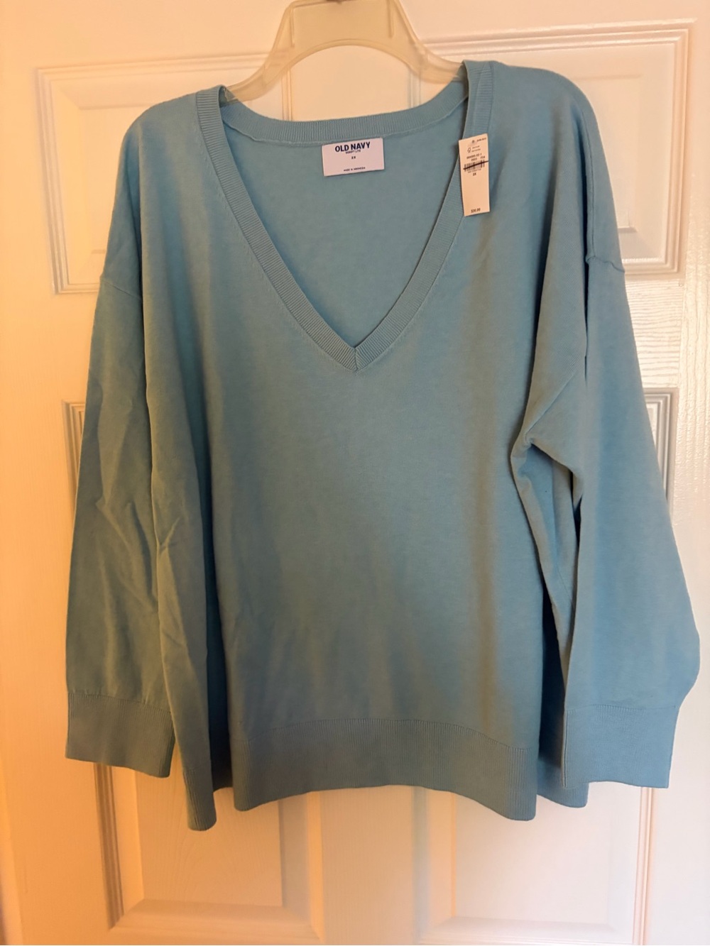 Old Navy Women's Sky Blue V-Neck Pullover Sweater
